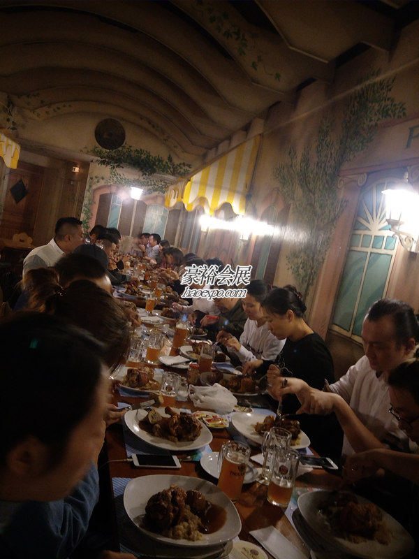 德国猪肘餐