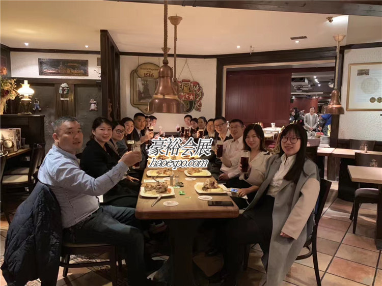 德国猪肘餐